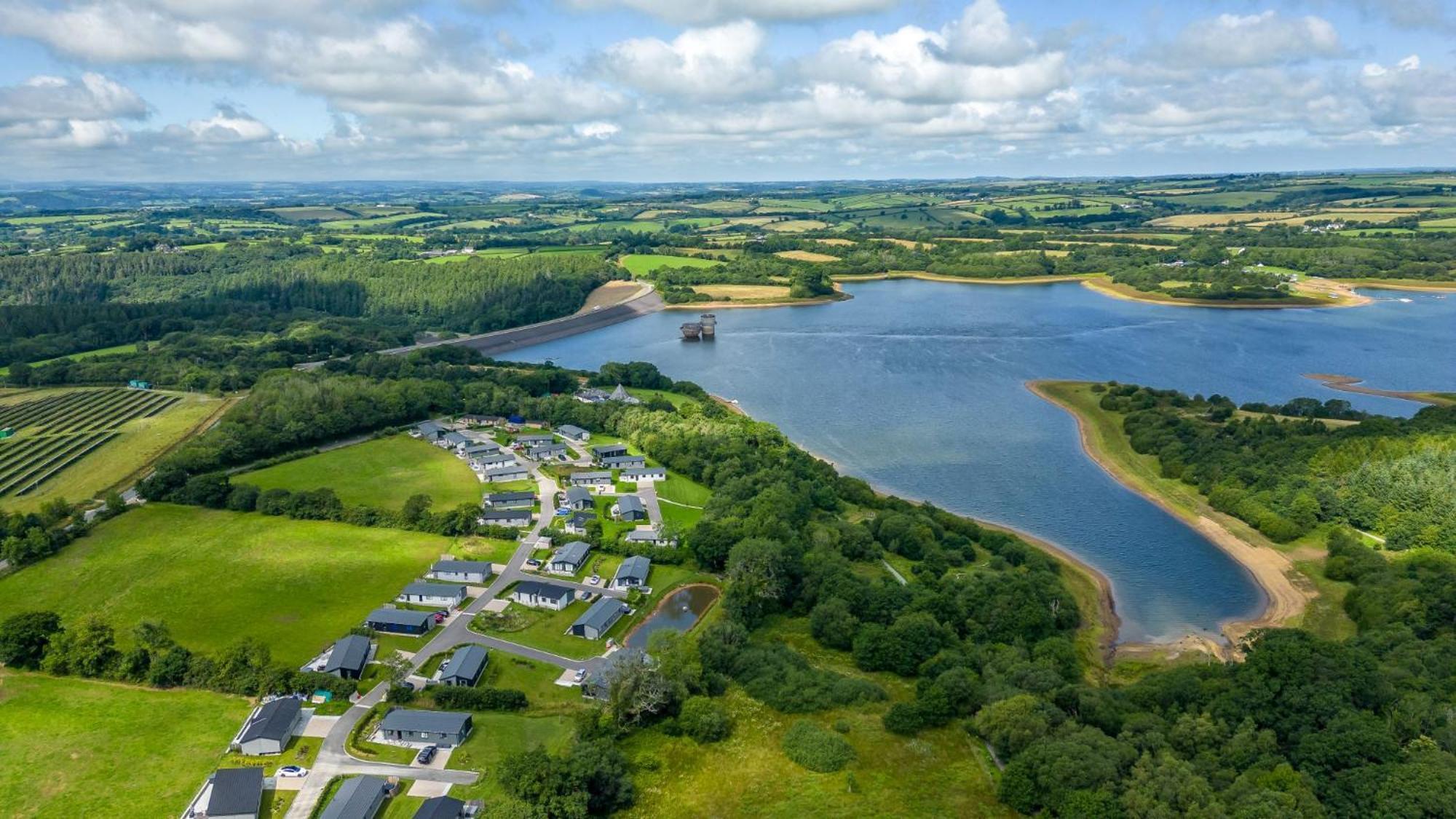Rose Lodge, 21 Roadford Lake Lodges Lifton Kültér fotó